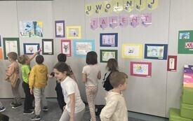 Galeria aktualności Szkolna wystawa prac uczni&oacute;w klas I-III 4