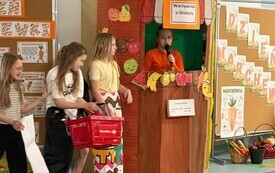 Galeria aktualności Pomarańczowy zawr&oacute;t głowy, czyli Dzień Marchewki w naszej szkole! 1