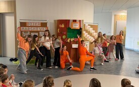 Galeria aktualności Pomarańczowy zawr&oacute;t głowy, czyli Dzień Marchewki w naszej szkole! 3
