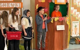 Galeria aktualności Pomarańczowy zawr&oacute;t głowy, czyli Dzień Marchewki w naszej szkole! 6
