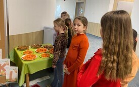 Galeria aktualności Pomarańczowy zawr&oacute;t głowy, czyli Dzień Marchewki w naszej szkole! 9